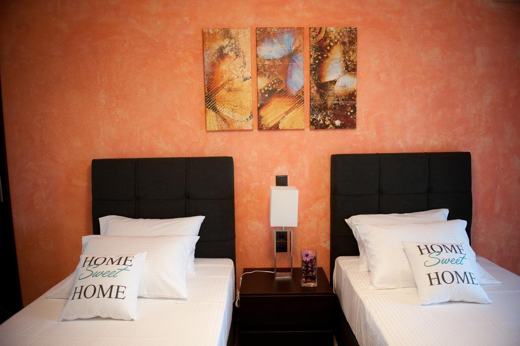 Serenita Apartments Ермонес Екстер'єр фото