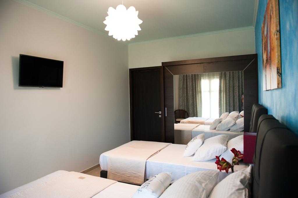 Serenita Apartments Ермонес Екстер'єр фото