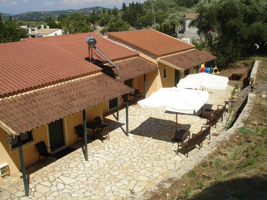 Serenita Apartments Ермонес Екстер'єр фото